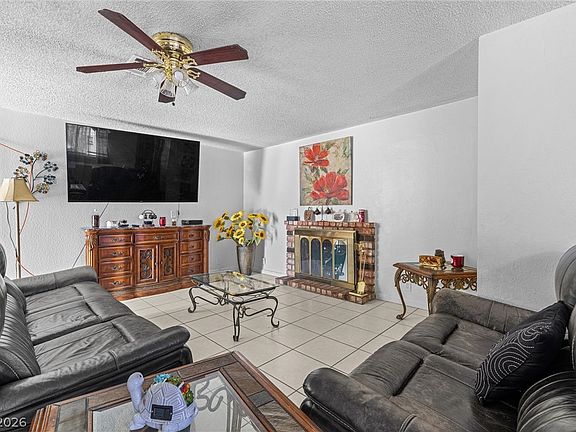 4th image of 3649 New Horizon Dr