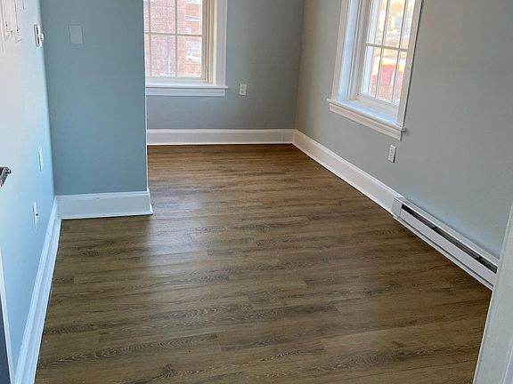 4th image of 55-57 S Potomac St #208