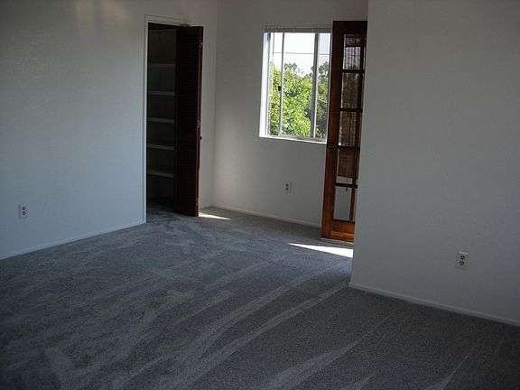 3rd image of 816.5 Delaware St #2