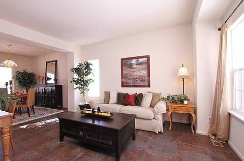 8188_oak_briar_way_MLS_HID657497_ROOMlivingroom