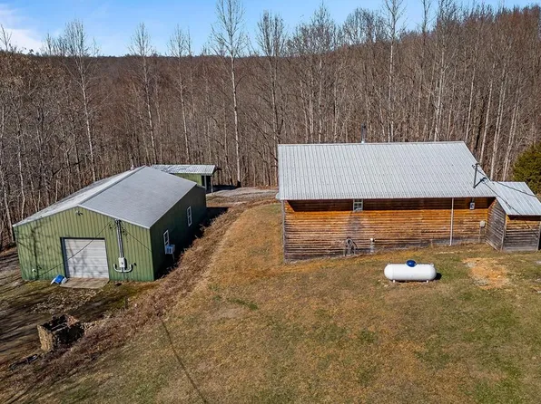 6740 Ashburn Rd, Baxter, TN 38544