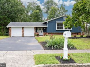 620 Mourning Dove Rd, Audubon, PA 19403