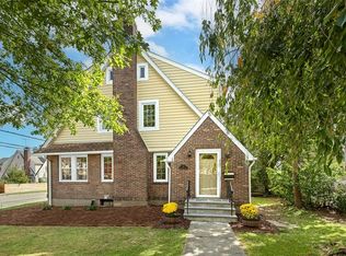 15 Parkview Ct, White Plains, NY 10603