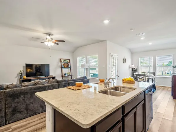 2311 E Winding Pines Dr, Tomball, TX 77375