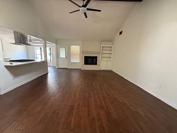 5th image of 4608 Oak Knoll St