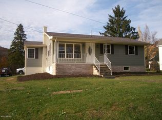 222 Clinton St, Avis, PA 17721