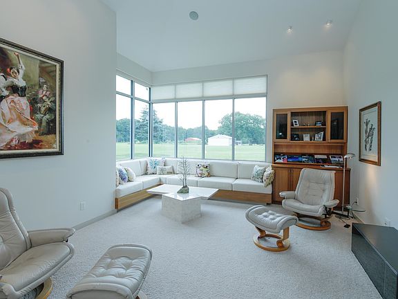 4th image of 142 N Skyview Dr Lot 8