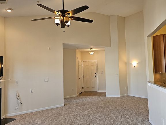 2nd image of 7559 Stoney Run Dr Unit 404