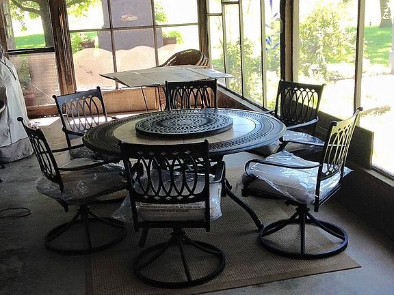 Large screened patio