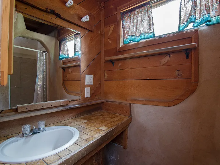 247 Casados St — Photo 11