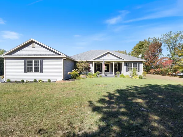 1304 Middle Road N, Waterboro, ME 04061