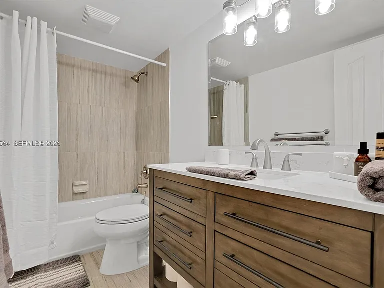 500 Egret Cir #8403 — Photo 20