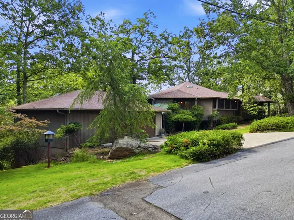 214 Ponderosa Ln, Waleska, GA 30183