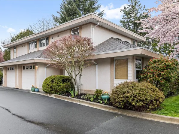 290 Corfield St S #2, Parksville, BC V9P 1M3