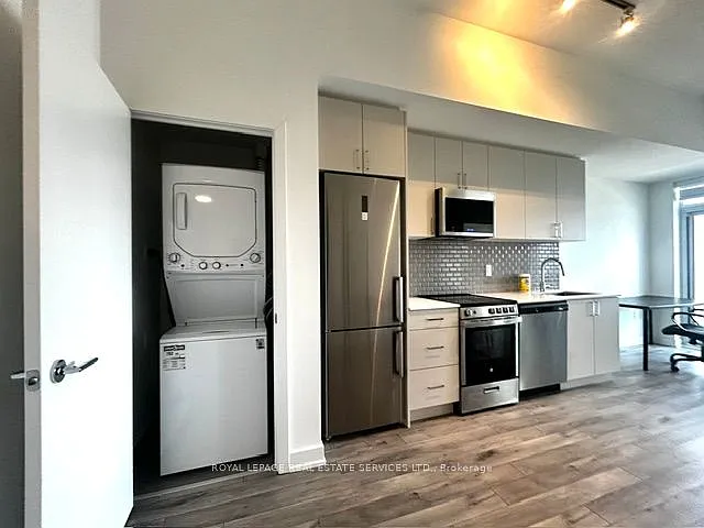 1005 Dundas St E #560 — Photo 4