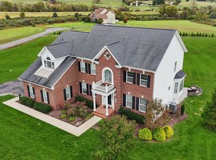 42719 Prairie Merlin Ct, Leesburg, VA 20176