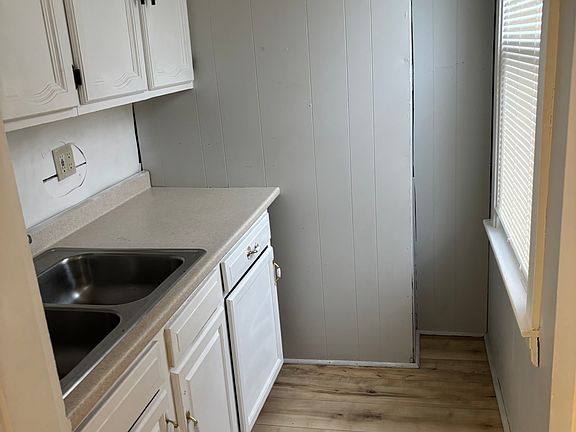 2nd image of 100 Hillcrest Ave Floor 1