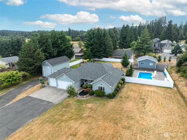 5321 Westside Highway, Castle Rock, WA 98611