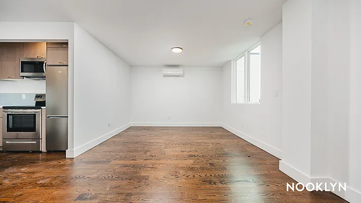 Rented by Nooklyn NYC LLC | media 16