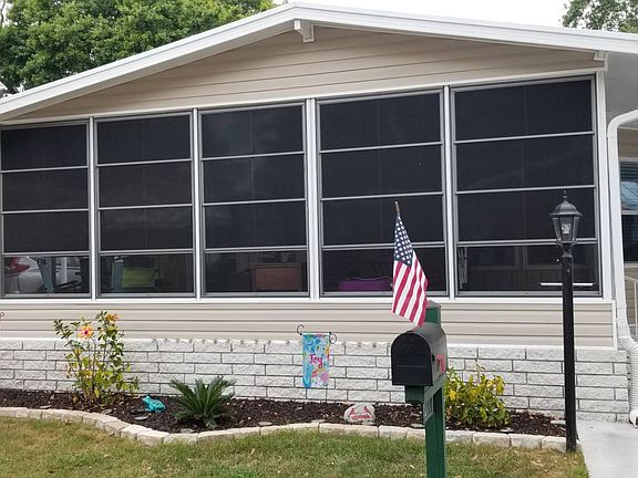 2nd image of 10117 King Oak Dr