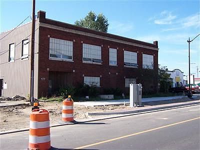 1st image of 424 W Main St