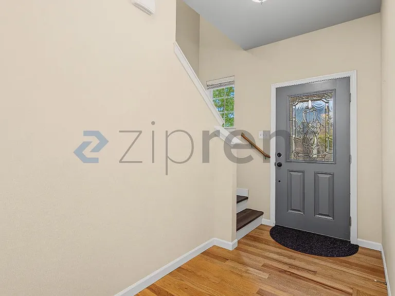 7625 Kodiak Ave NE — Photo 4