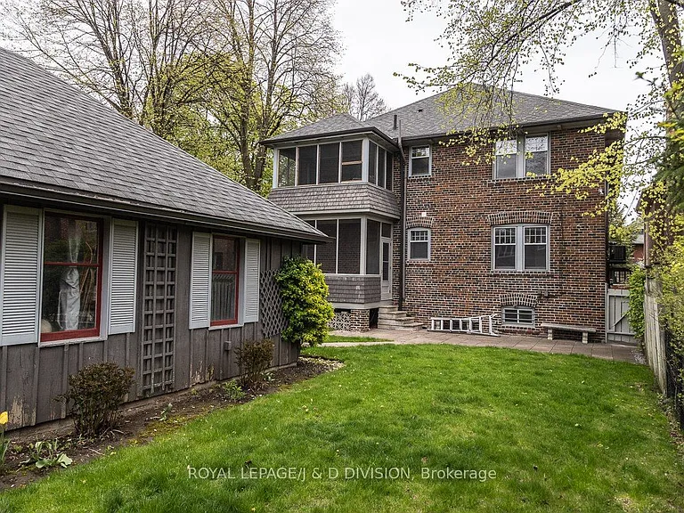 58 Lascelles Blvd — Photo 26
