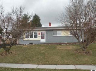 5218 Royal Dr, Mechanicsburg, PA 17055