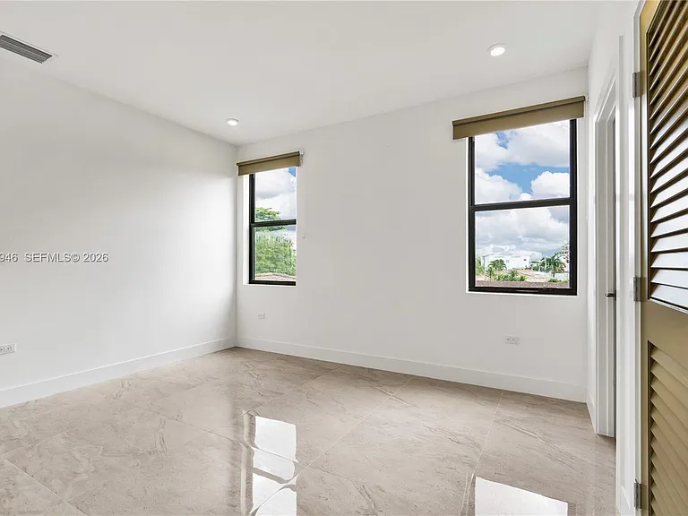 2887 SW 33rd Ave #2887 — Photo 33