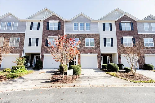 36 Ackland Dr Photo 1