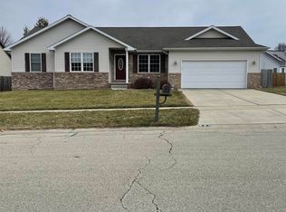 420 Parkview Dr, Rochester, IL 62563