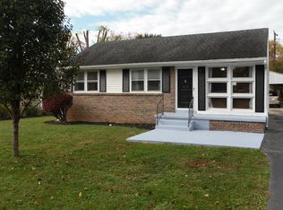 409 Elaine Dr, Hopkinsville, KY 42240