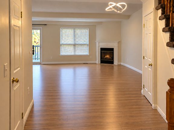 2nd image of 7 Ingold Ln
