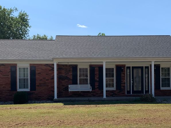 14 Lilac Dr