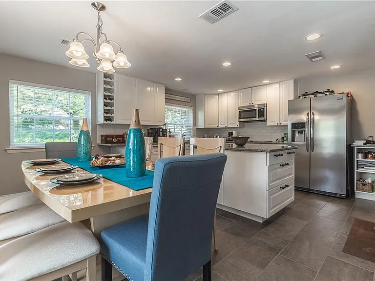 2719 Whispering Trail Cir — Photo 5