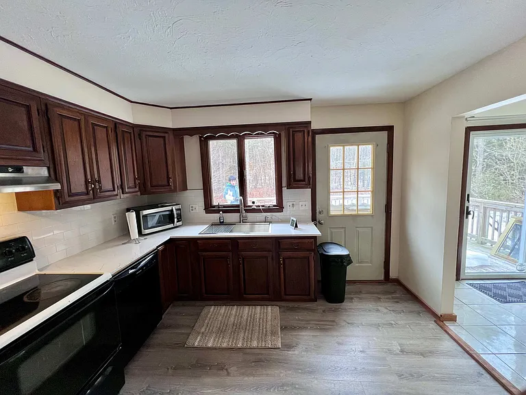 23 Hospital Rd #SINGLE FAMILY HOME — Photo 14