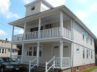 135 Petteys Ave, Providence, RI 02909