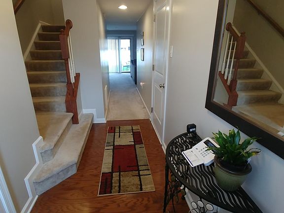 Foyer (1st floor)