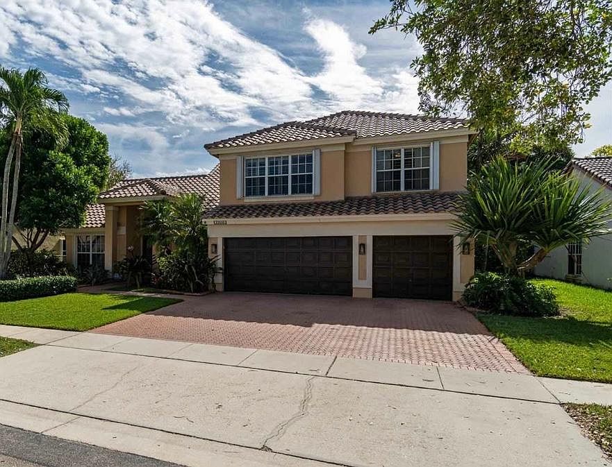 1st image of 19448 NW 14th St
