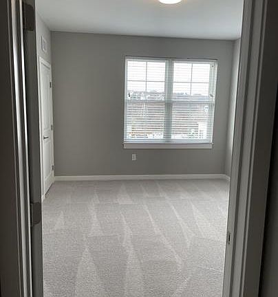 3rd image of 4649 Umbria St