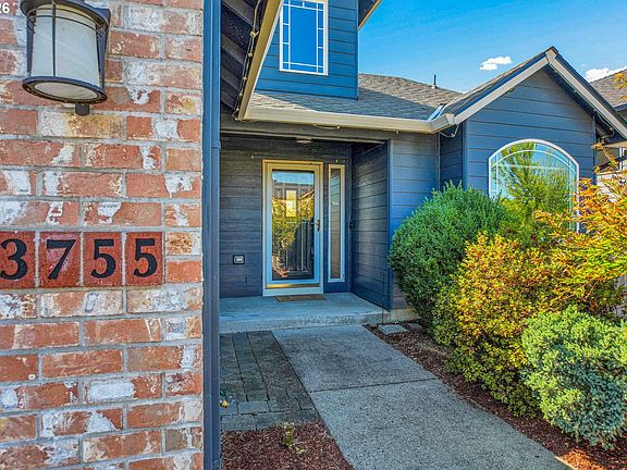 5th image of 3755 NE 203rd Ave