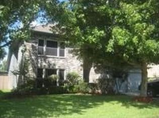 1204 Chesterwood Dr, Pearland, TX 77581