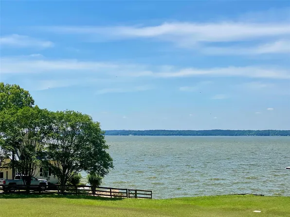 Clearview St, Pointblank, TX 77364