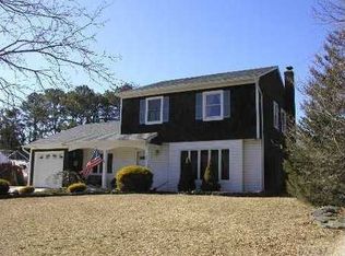 188 Wading River Hollow Rd, Middle Island, NY 11953