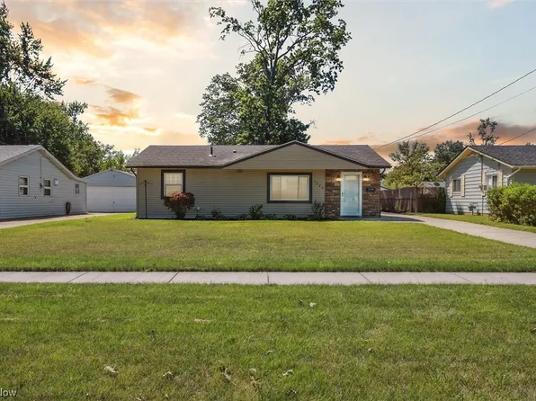 2020 Homewood Dr, Lorain, OH 44055