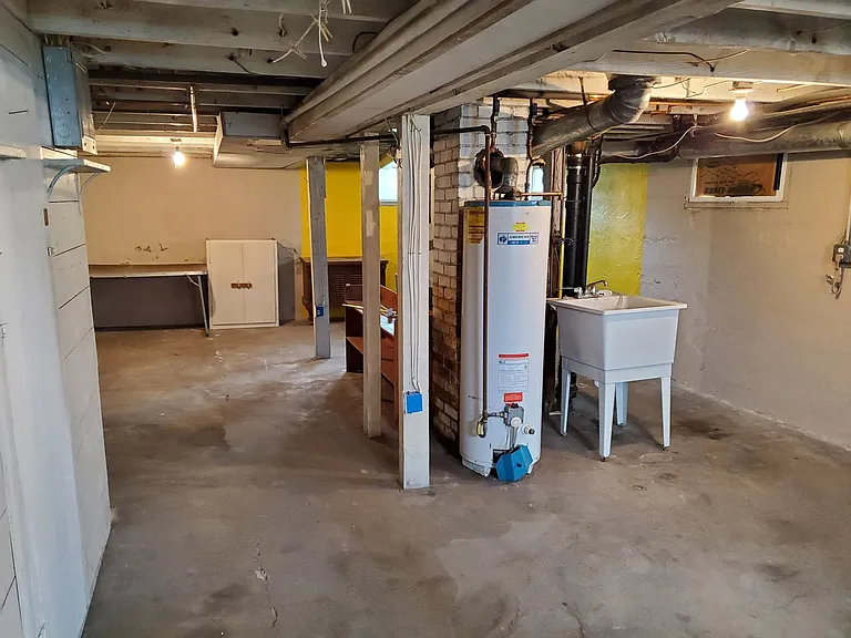 503 Washington Ave — Photo 14