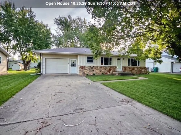 12 Clover Ln, Milford, IA 51351