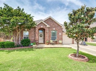 5224 Scenic Point Dr, Fort Worth, TX 76244