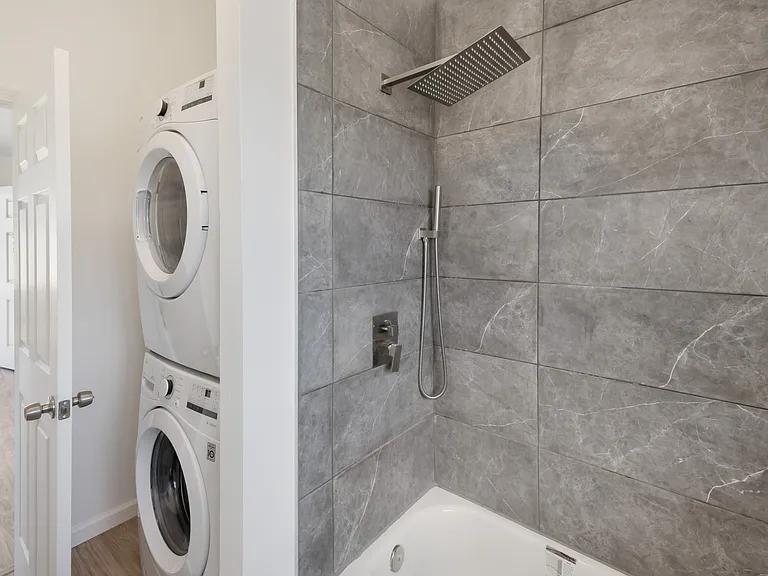 87-212 Holopono St #B — Photo 8