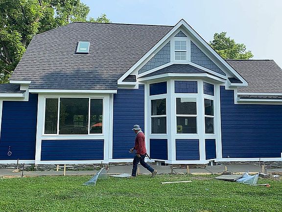 5th image of 1338 Sharon Ave